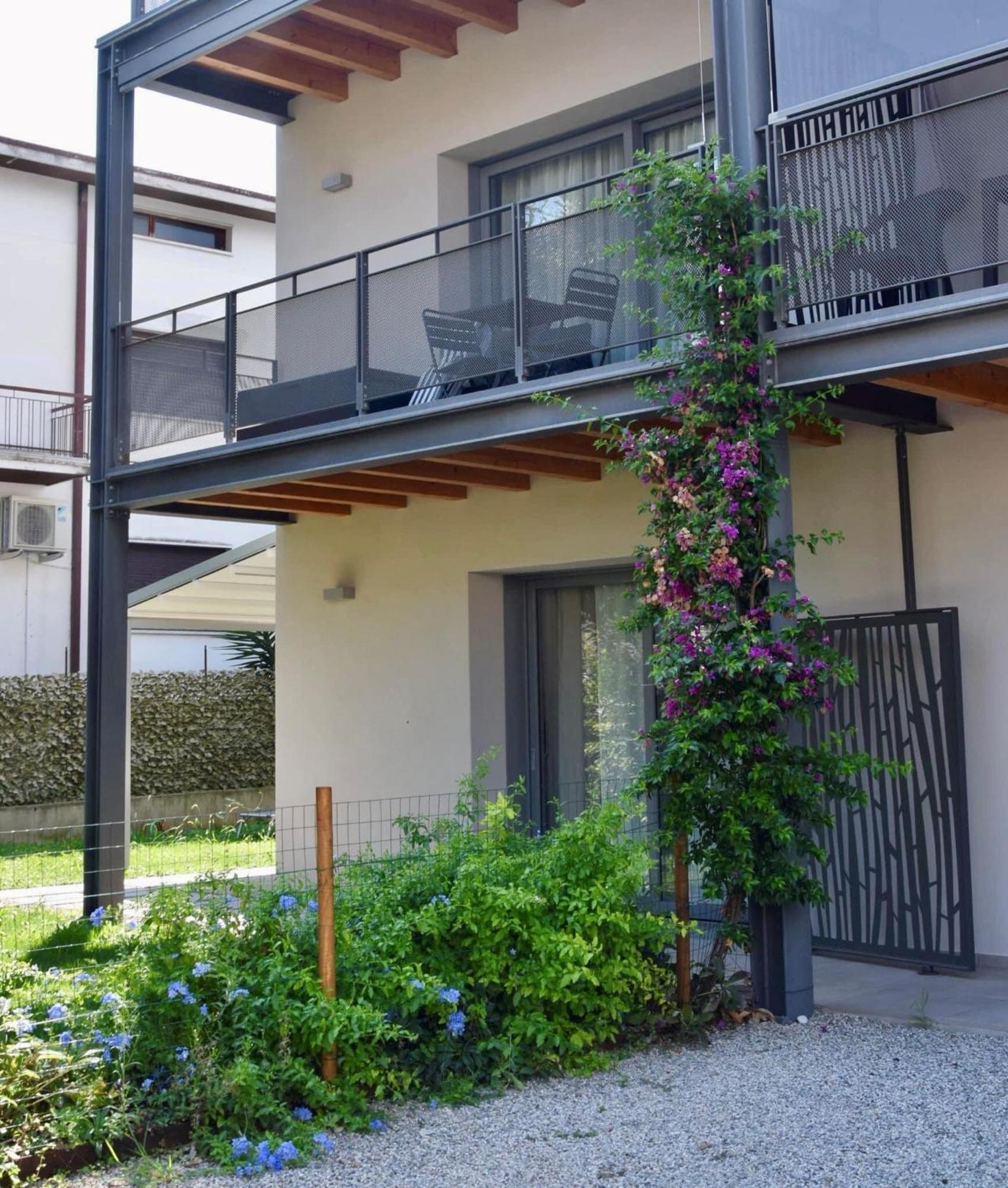 Villa Donne del Lago Silvia Salò Exterior foto
